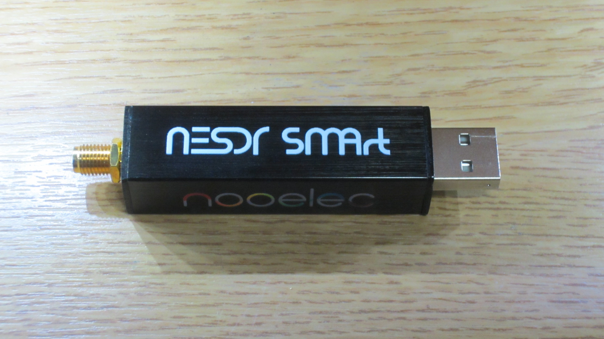 Klick für eine vergrößerte Darstellung NESDR-Dongle